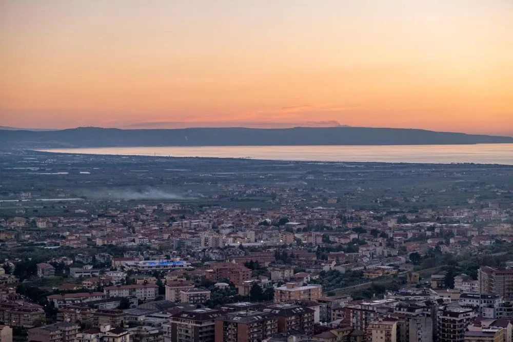 Lamezia Terme — opzioni di alloggio per il Color Fest 14