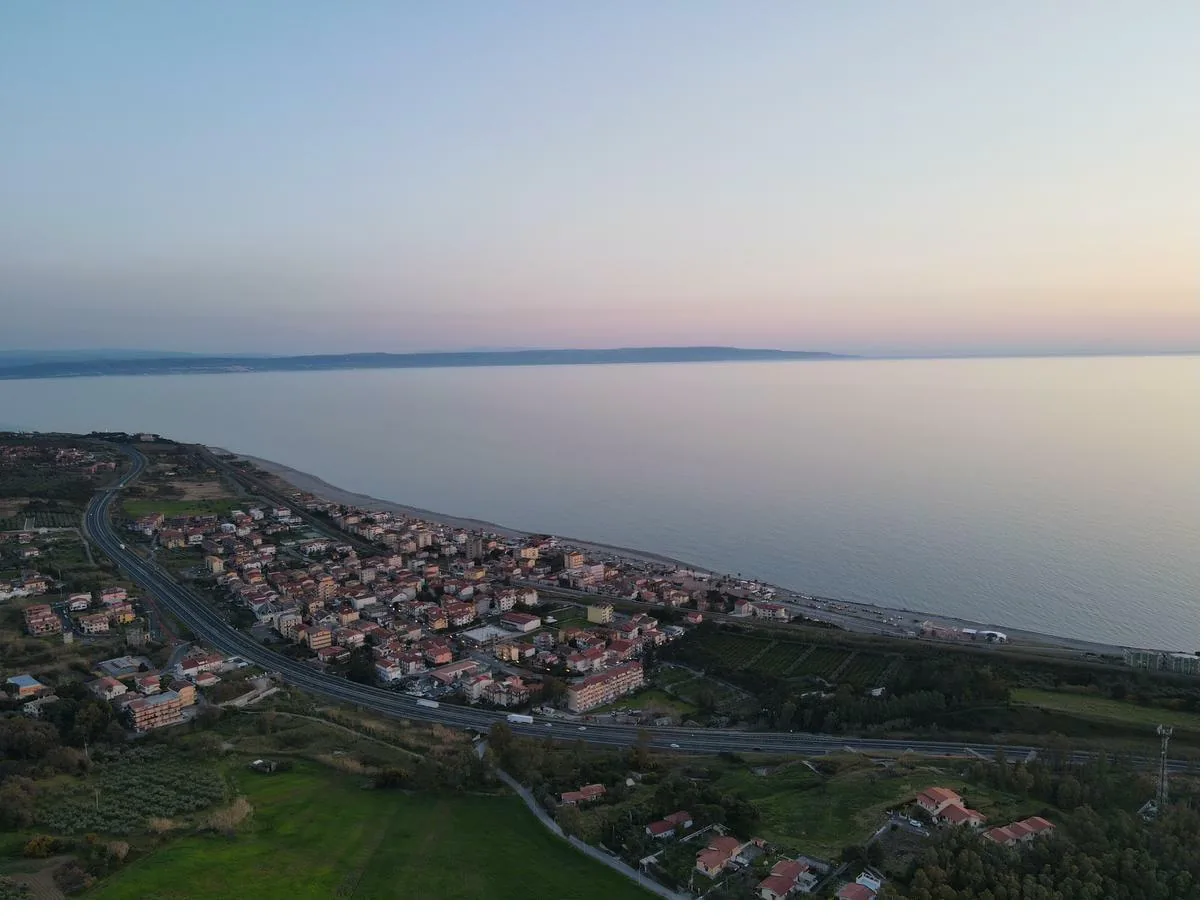 Falerna Marina — spiaggia tirrenica
