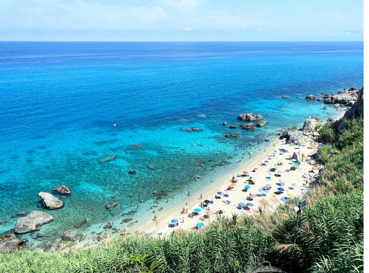 Spiaggia di Michelino — caletta nascosta