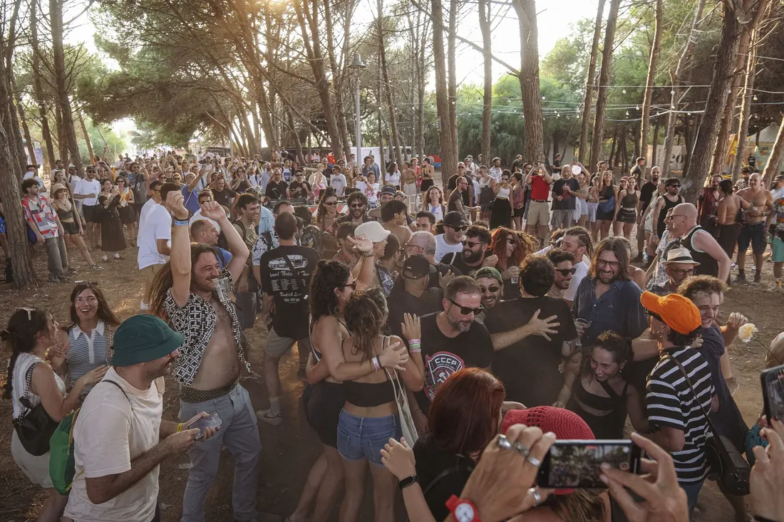 Color Fest – pubblico in spiaggia